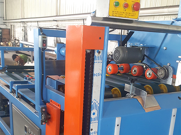 宇鑫减速电机在纸箱包...